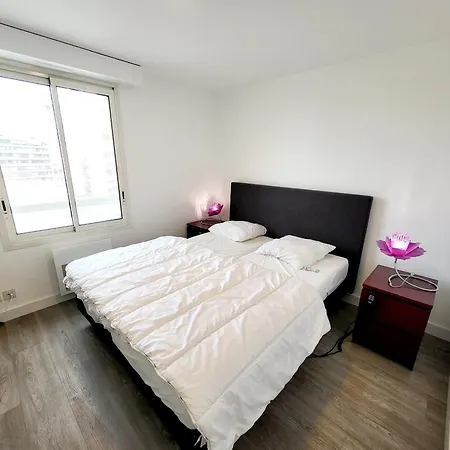 Appartamento T3 Avec Mezzanine, Balcon Et Garage Au Centre Des Sables-d'olonne - Fr-1-92-883
